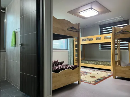 JJBRO HOSTELL / GUESTHOUSE