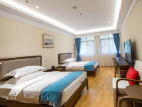 Jingshan Guokang Hotel Hotels in Jingshan