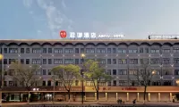 Longyou Junyu Hotel (Longyou Railway Station)
