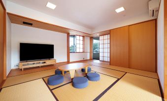 Aqua Palace Chatan by Coldio Premium