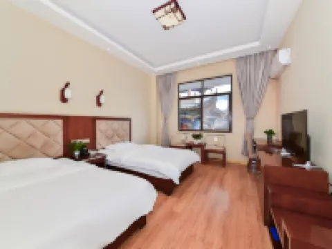 Luding Yunlai Inn Hotels in Mouding