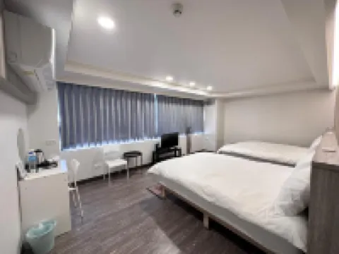 Kings Hotel Hotels near Yilan Station