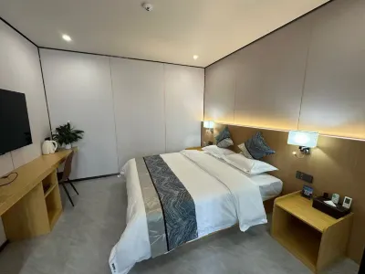 Yijia Hotel Nanning (Yuzhong Middle School)