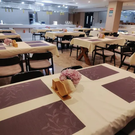 Lavande Hotel (Beijing Guomao Sihui Subway Station) Отели рядом с достопримечательностью «Станция Sihui»
