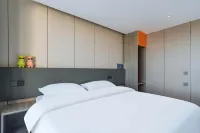 Leman Apartment (Harbin Bingxue Dashijie Shimao Avenue Subway Station Branch)