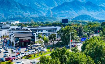 Fuzhiyuan Boutique Hotel (Jiuhua Mountain Tourist Service Center Store)