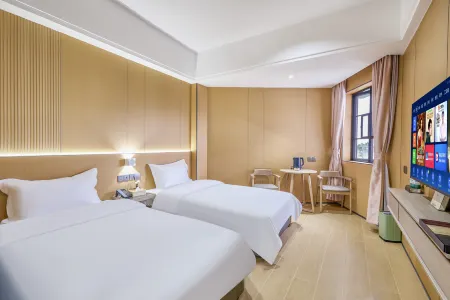 Xierlaiden Hotel Отели рядом с достопримечательностью «Zhanjiang Bay Bridge»