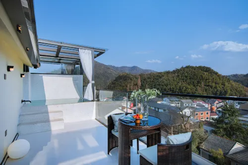 Space KONGEE·Family Pool Stream Tracing Designer Aesthetic Villa (Anji Yun Shang Grassland Resort) - Romantisk