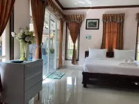 Dhammachart Riverview Resort Hotels in Mueang Samut Songkhram