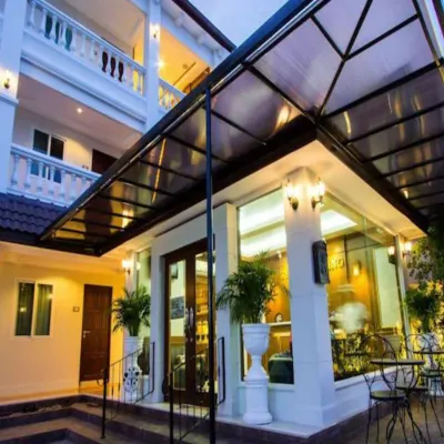 The Lion King Hotel by Thai Baan Ozone Udonthani Hotels near Makro Udon Thani
