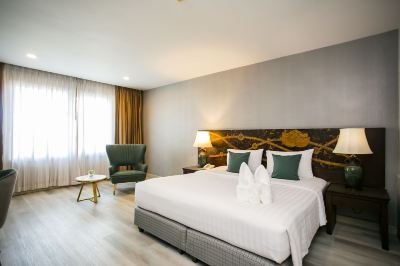 Deluxe Empress King Room Empress Pattaya Hotel Photo