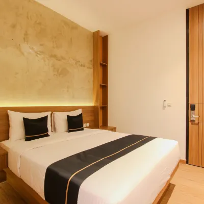 Keenan Living Perumnas Hotels near Rumah Sakit Jih