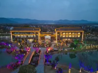 Floral Hotel·April Day Garden Hotel - Mountain view