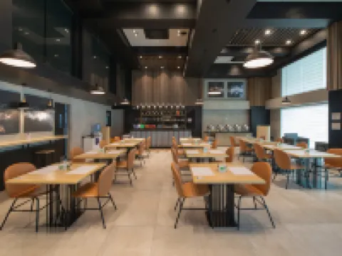 โรงแรม JET โรงแรมในลิปา