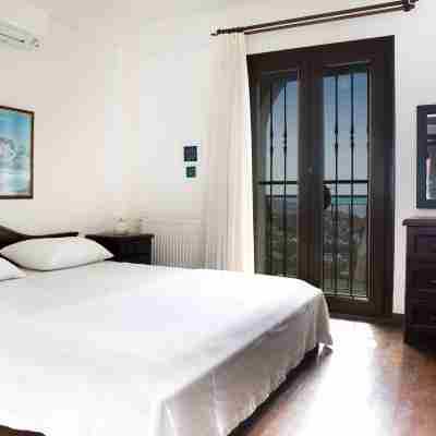 BD4103-5 Bedroomed Villa With Pool in Yalikavak Rooms