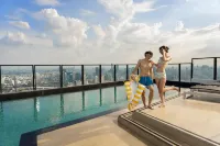 แคสเซีย พระราม 9 กรุงเทพ โดยบันยันกรุ๊ป - สระว่ายน้ำบนดาดฟ้า