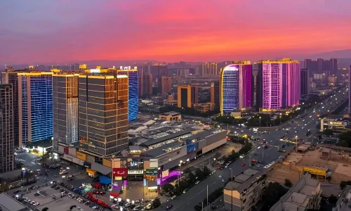 Yunxing I High Altitude City View AestheticsDesigner Hotel (Huaihua High Speed Railway Station)