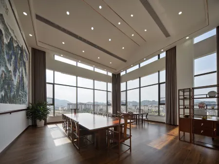 XinSu · YaYuan Resort Hotel (QianGuQing) Отели в г. Ичунь