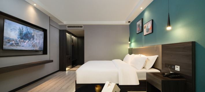 Quanjia Hotel (Xinhua Railway Station Branch) Hotele w: Powiat Xinhua