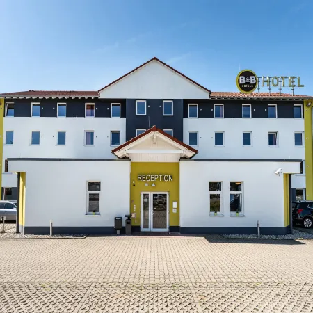 B&B HOTEL Freiburg-Nord Отели рядом с достопримечательностью «Концертный зал Фрайбурга»