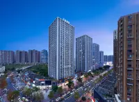 Huayang Hotel (Neijiang Wanda Plaza)