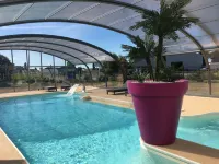 Kyriad Dol de Bretagne - piscina