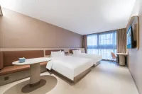 HanTing Hotel (Macheng North Station Jintong Avenue)