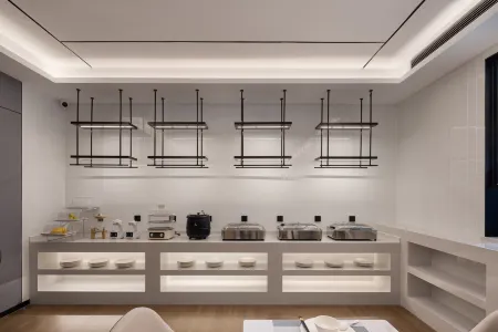 OKDAY Hotel Dongan Railway Station, Yongzhou Отели рядом с достопримечательностью «Shude Mountain Villa»