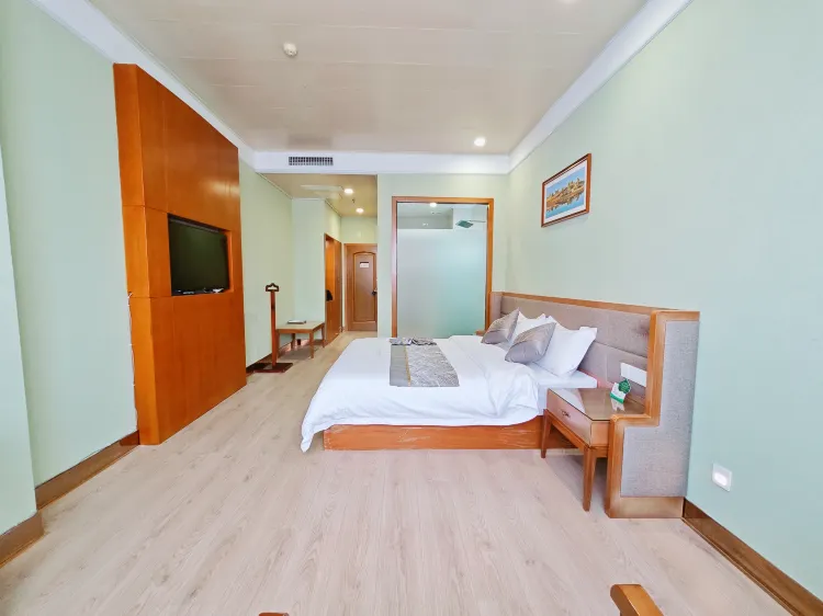 Yunnan Commercial Hotel, Kunming - 2026 Prices & Reviews | Trip.com