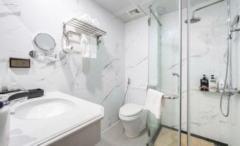 A25 Hotel - 193 Trung Kinh