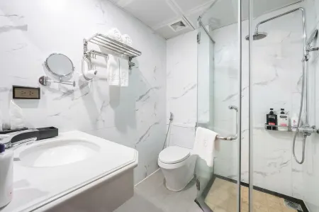 A25 Hotel - 193 Trung Kinh