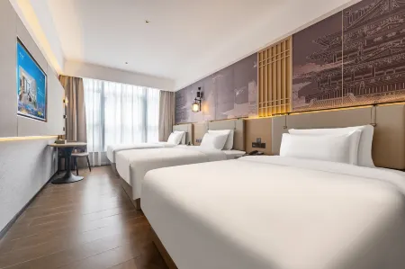 Huazhiman Hotel (Shenzhen Shatoujiao Zhongying Street) Отели рядом с достопримечательностью «Yantian International Container Port»