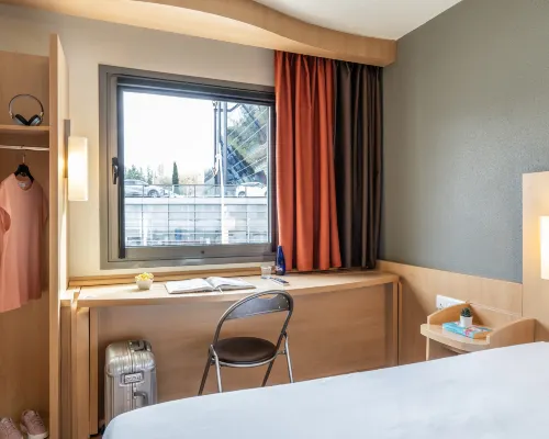 Ibis Madrid Alcobendas Отели рядом с достопримечательностью «Комплекс компании «Телефоника»»