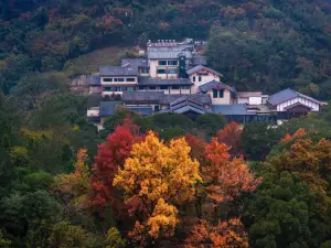 Xinchang Big Buddha Temple Fanyin Hotel