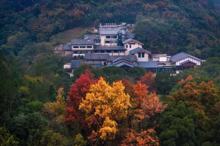 Xinchang Big Buddha Temple Fanyin Hotel