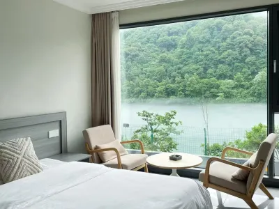 觀霧民宿(小東江景區店) 龍景瀑附近的飯店