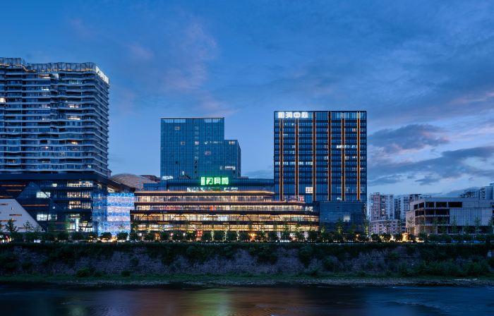 QUEEN Mail Guimai Hotel (Enshi Heruncheng Branch)