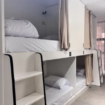 Galaxy hostel Отели рядом с достопримечательностью «Библиотека Александрина»
