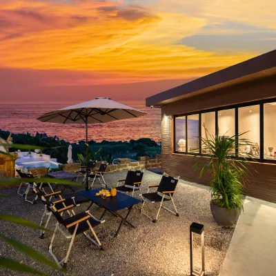 Kite Sea View Courtyard Hotels near Intercontinental Whale Watching and Sea Fishing Club (Weizhou Island Branch)