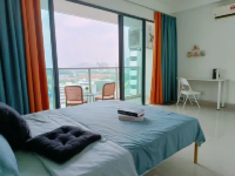 TypeB-10pax-5Bedroom-Balcony-IOICityMall-UKM-C180- Cheras Hotels in Balakong