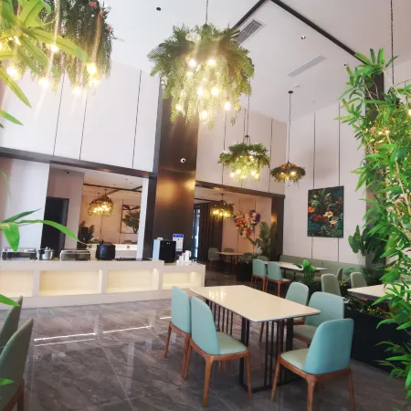 Yuting International Hotel (Liankang City Ningjiang Park Branch)