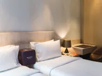 Naumi Hotel Singapore Hotels near Esplanade MRT Station