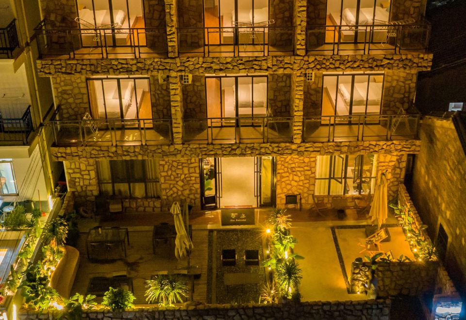 hotel overview picture