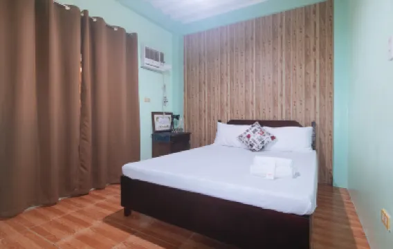 En Gedi Beach Resort by RedDoorz โรงแรมใน