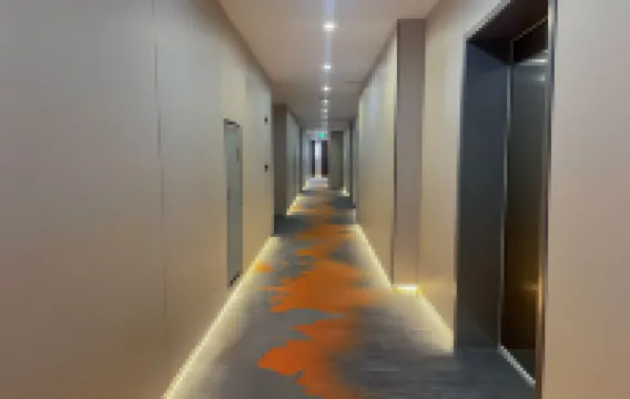 Ant Business Hotel (Mayang West Station)