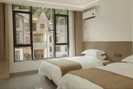 hous Отели рядом с достопримечательностью «Yujingfeng Sceneic Area»