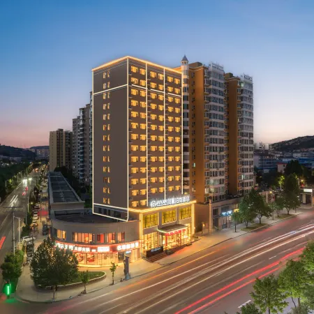 Fenghuang Polan Hotel