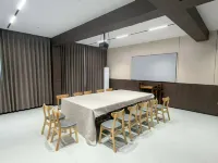 Qijing Smart Scenic Apartment (Beihai Old Street Golden Beach)