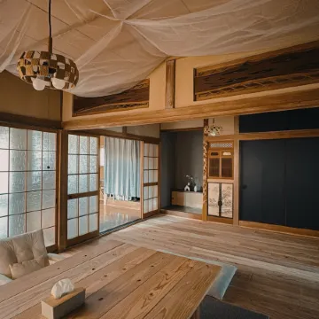 Japanese modern traditional house. 4 mins to Station& sea. Pets ok. 130 m2, max 6 people