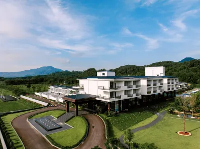 清遠水上雲朵飯店 清新溫礦泉度假區/清新三坑駕考場住宿飯店